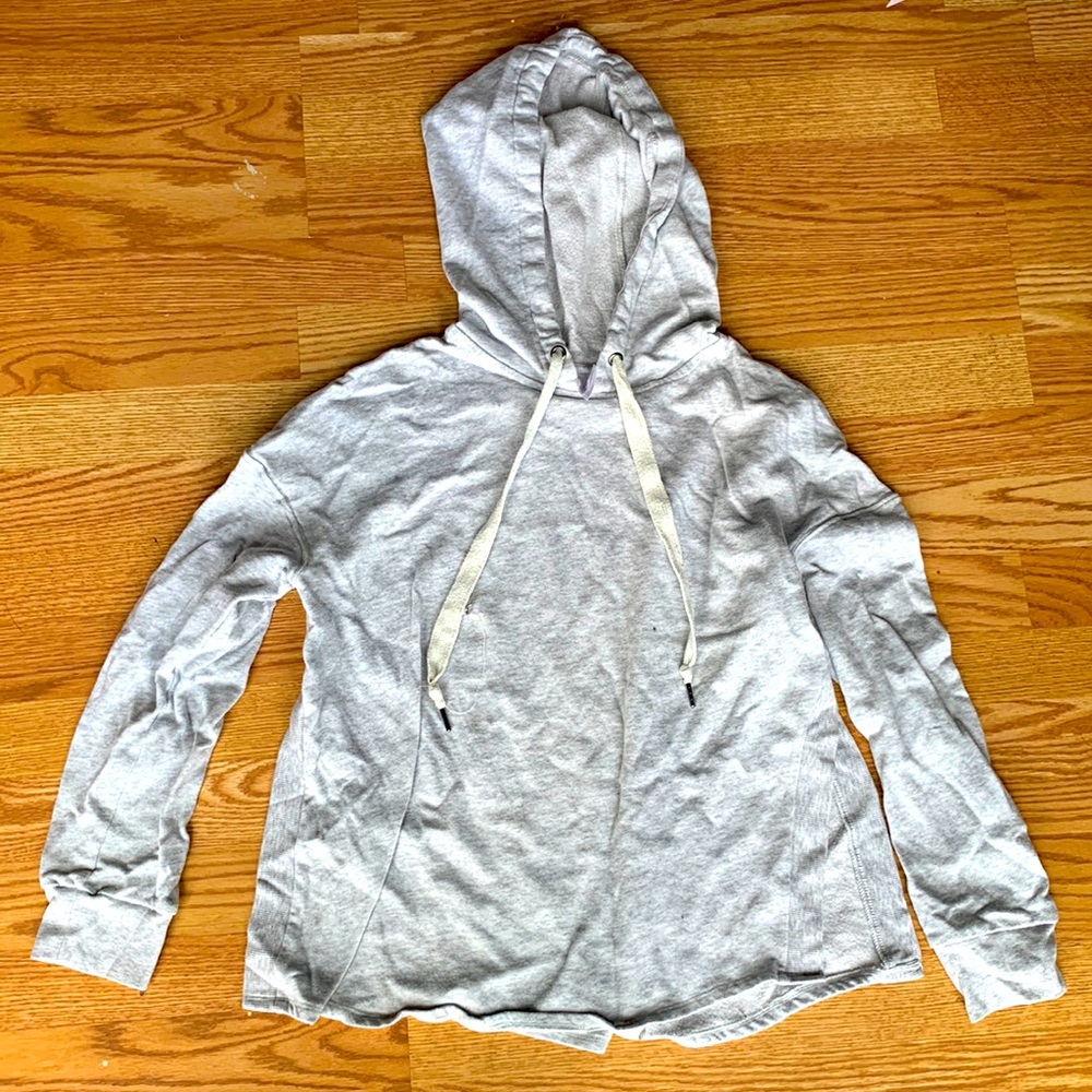 Grey sweatshirt